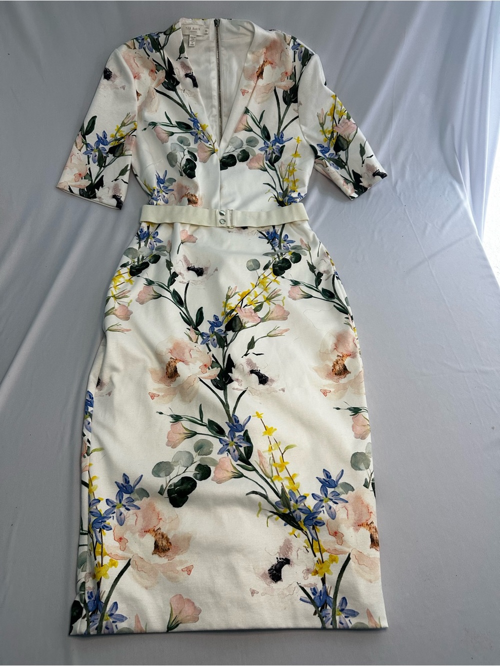 Baker London Lylli Elegance Floral Pencil Dress - Size 2 (US 6) - Midi W/ Belt